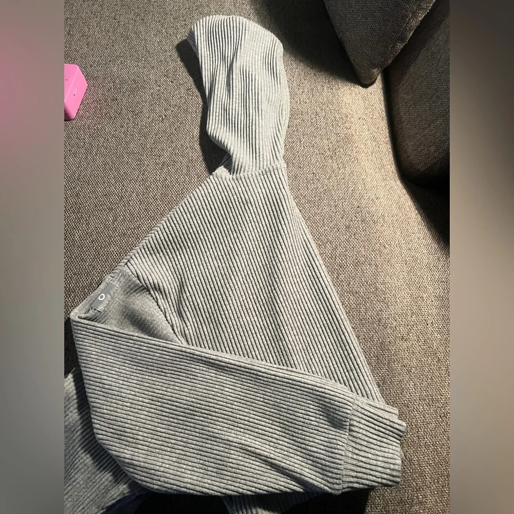 Alo Gray Muse Hoodie and Joggers Set - size xs - like new - Picture 8 of 8
